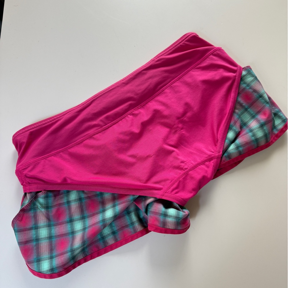 Lululemon Senorita Pink Plaid Speed Shorts Women’s size 6 Running Short - Picture 9 of 10